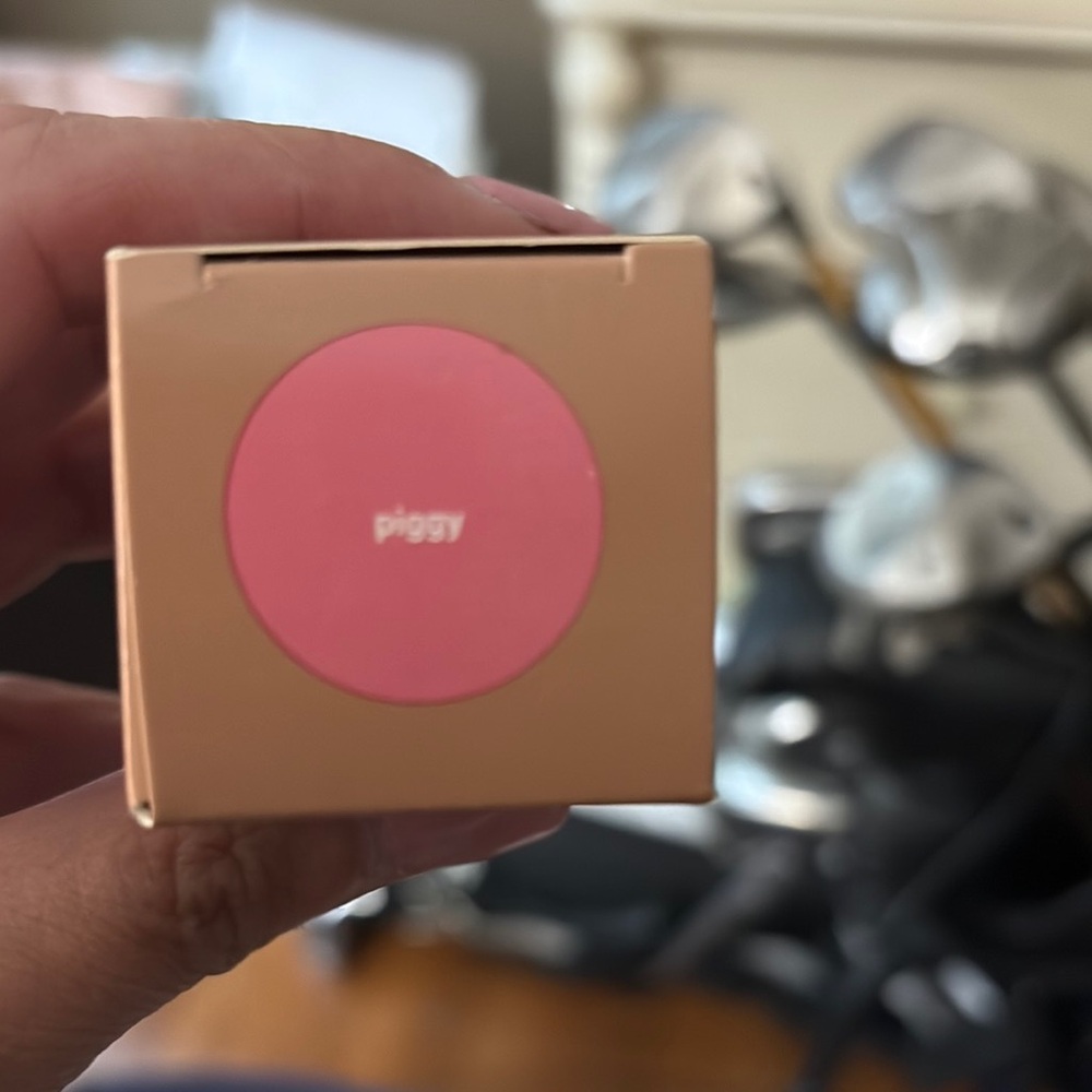 Rhode blush in piggy